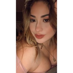 Meet your Posher, Vanessa